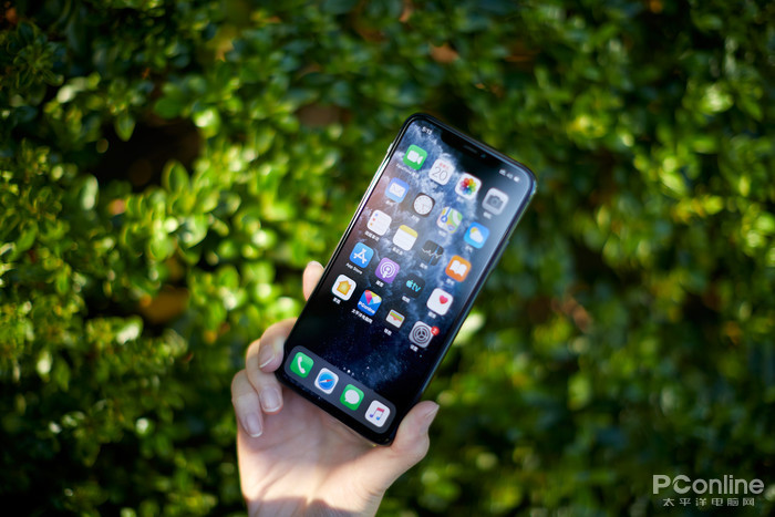 iPhone 11 Pro Max正面