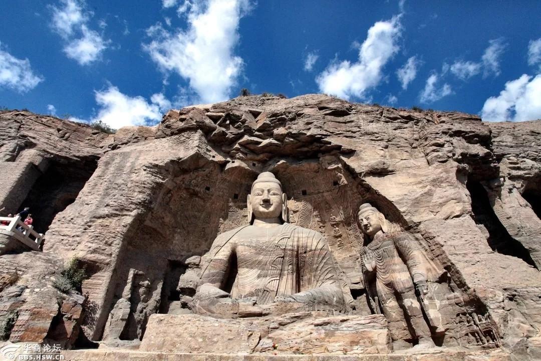 【景点简介】 云冈石窟: 云冈石窟位于中国北部山西省大同市西郊17