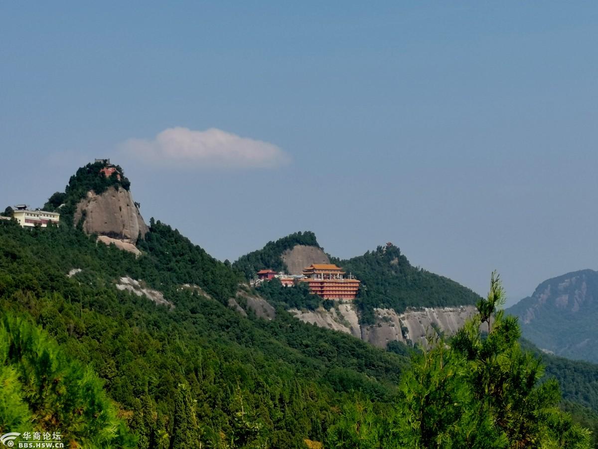 re西安人旅游在铜川之一大香山寺