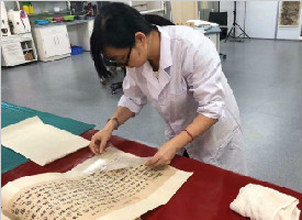 书画和纸质文物修复有多难？要花多少钱？赶紧来陕历博看看吧