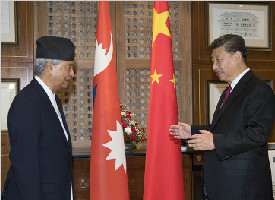习近平会见尼泊尔大会党主席德乌帕