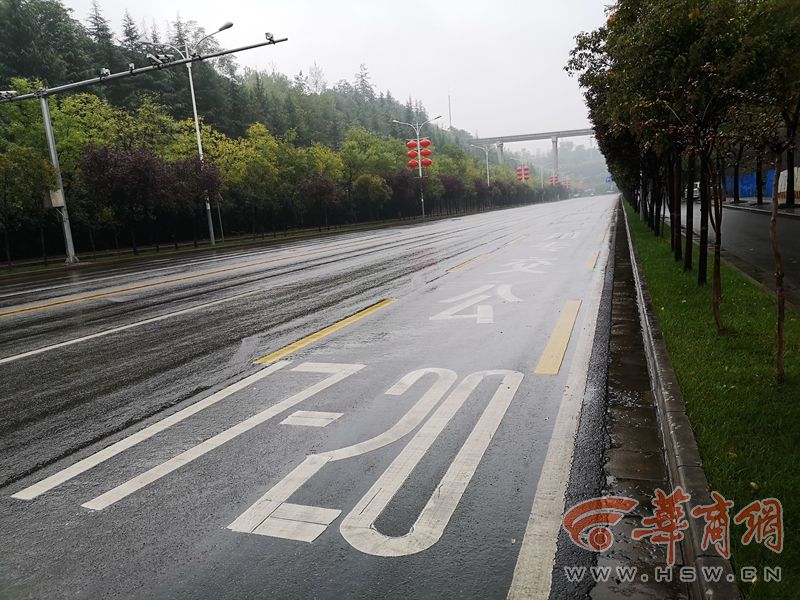 华商头条|畅行西安丨规划先行保障公交优先 两年后西安公交专用道突破1000公里