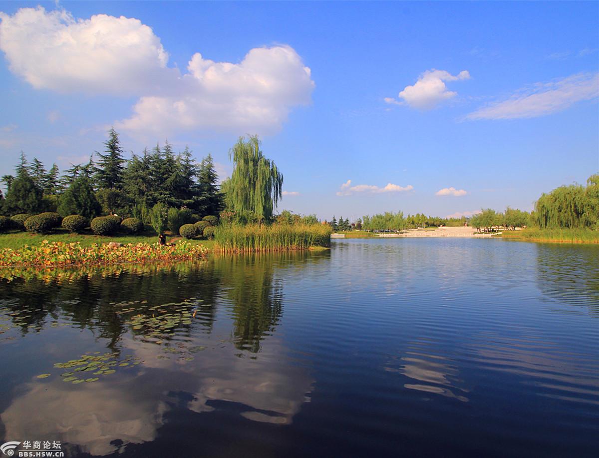 西安西三环外的云水公园——既有云又有水