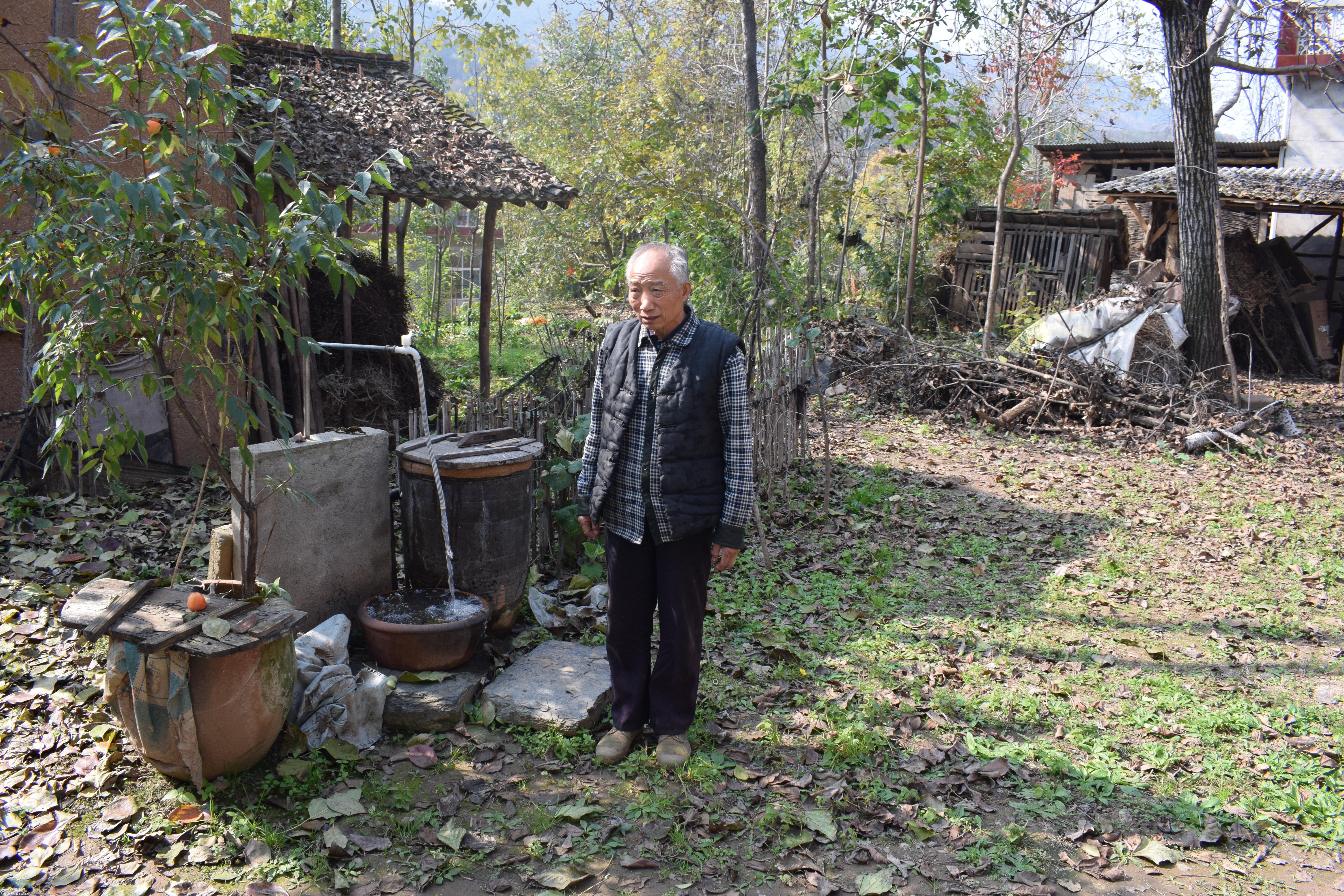 洛南县灵口镇上河村腐败饮水工程检举