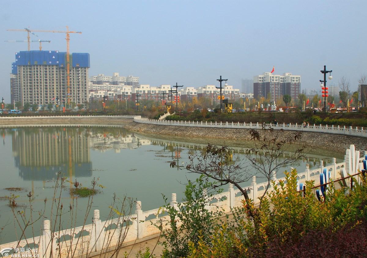 今日早上的蓝田白鹿广场