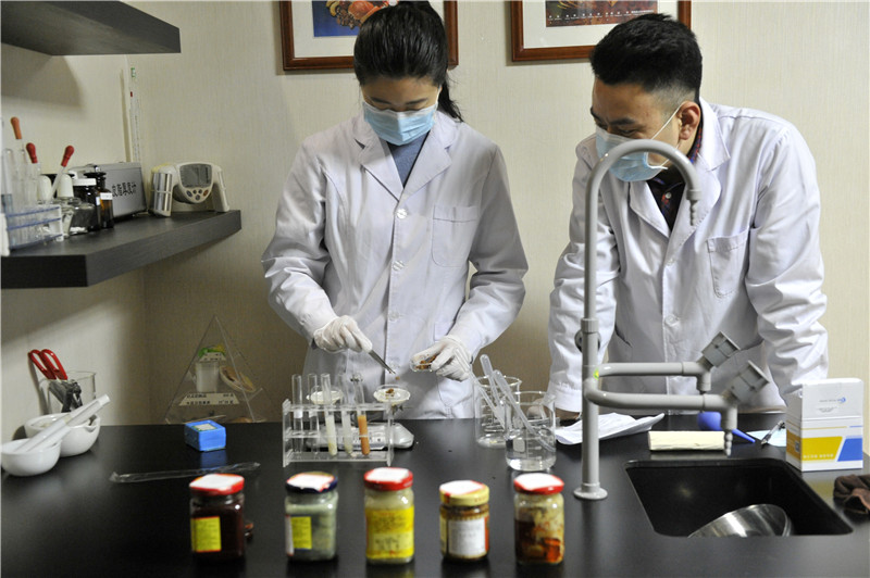 华商头条|好奇心|网传豆腐乳含亚硝酸盐是真的吗 实验见真相