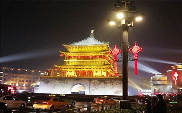 新技术！远距离精准投光 钟鼓楼节前重新点亮