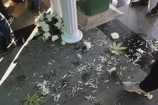 华商头条|赵忠祥遗体告别式举行 现场民众不堪一幕令人深思