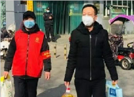 北关街道“萤火虫”志愿队防疫在一线 帮助被隔离人员采购物品