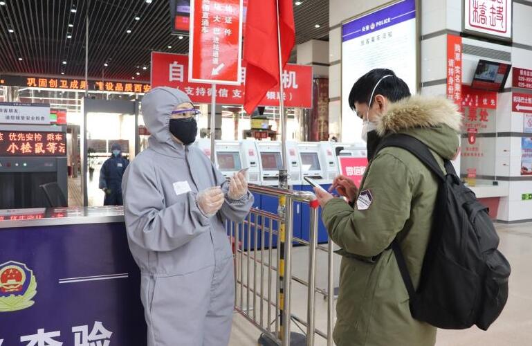 西安市内客运班线第一天恢复安全顺利