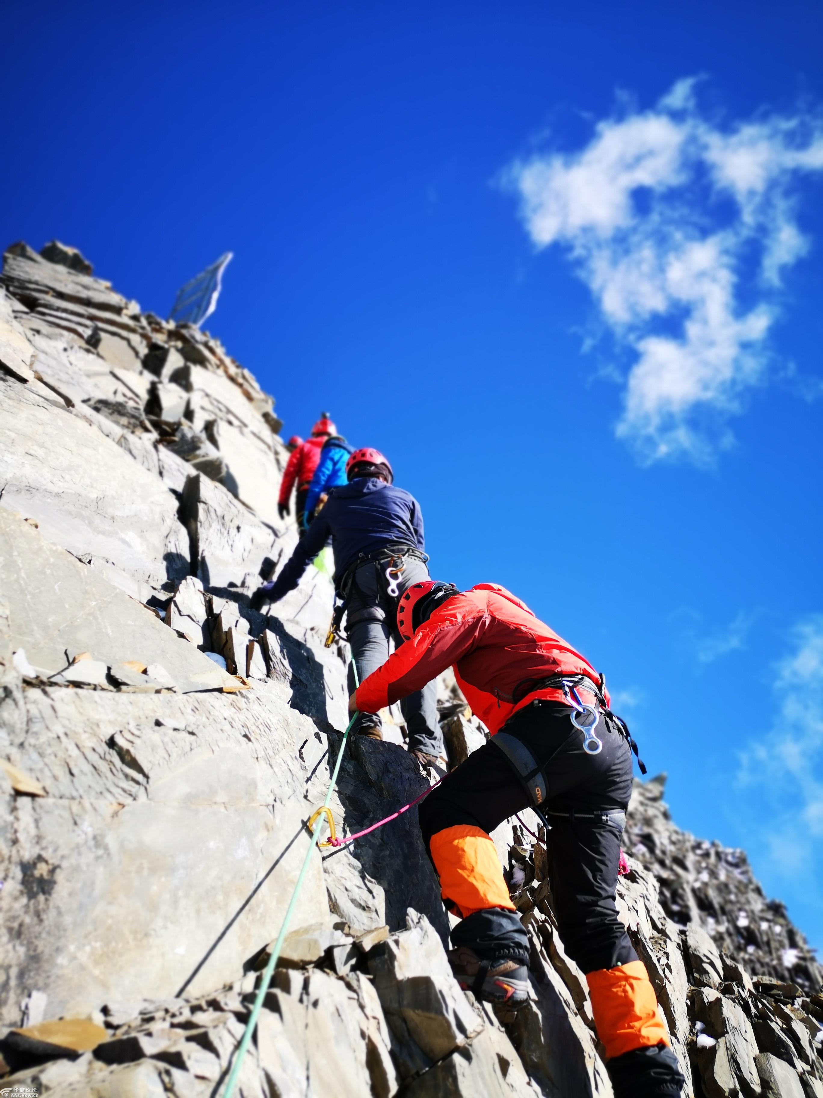 19年国庆第一期70华诞阅兵的钢铁洪流极好的天气登顶三峰