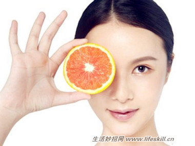 快速去眼袋小妙招，效果看得见！