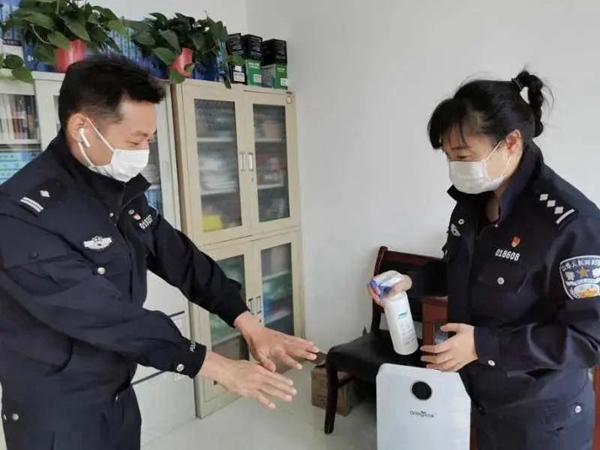 西安政法战“疫”英雄榜：有民警劳累过度不幸牺牲 有民警32天没有回家