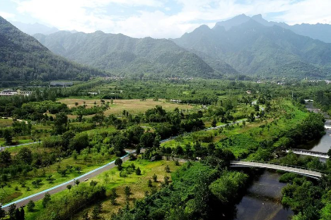 鉴往知来：总书记来到秦岭，关注山清水秀有深意